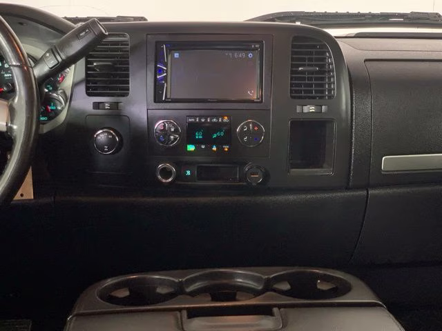 2010 Victory Red Chevrolet Silverado 1500 LT 4X4 Truck