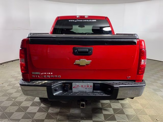 2010 Victory Red Chevrolet Silverado 1500 LT 4X4 Truck
