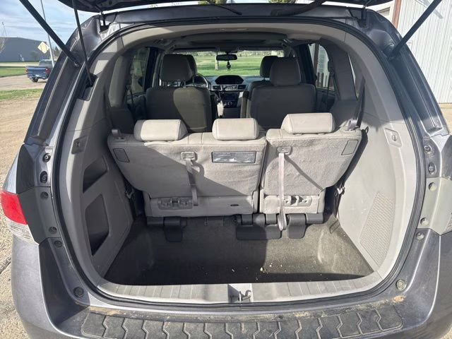 2016 Modern Steel Metallic Honda Odyssey EX-L FWD Van