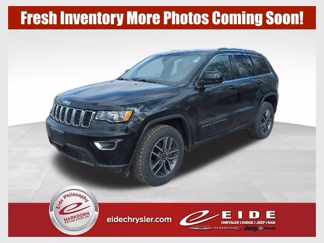 2019 Black Jeep Grand Cherokee Laredo E 4X4 SUV