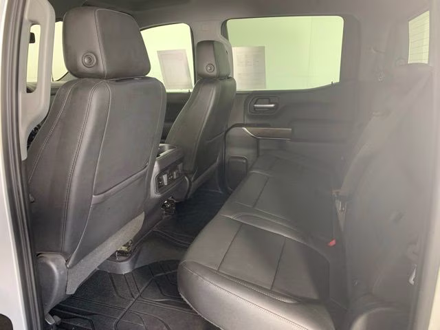 2019 Silver Ice Metallic Chevrolet Silverado 1500 LT Trail Boss 4X4 Truck
