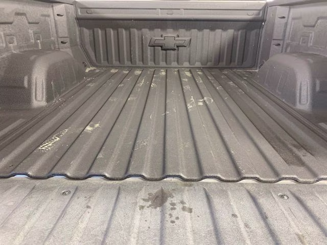 2019 Silver Ice Metallic Chevrolet Silverado 1500 LT Trail Boss 4X4 Truck