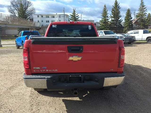 2010 Victory Red Chevrolet Silverado 1500 LT 4X4 Truck