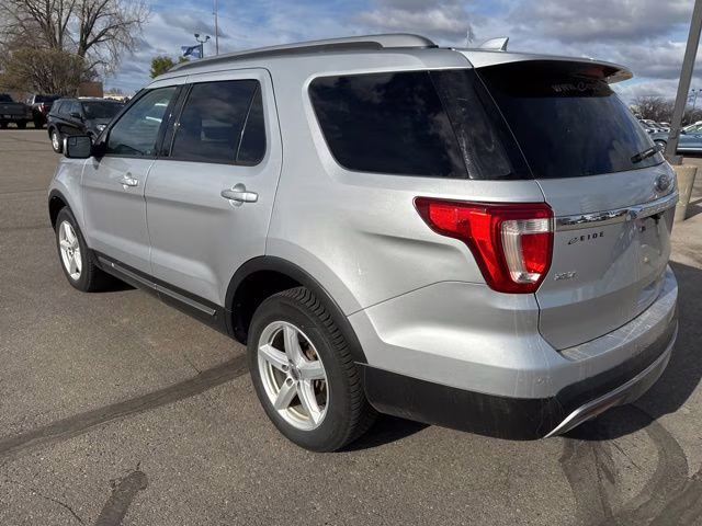 2016 Ingot Silver Ford Explorer XLT 4X4 SUV