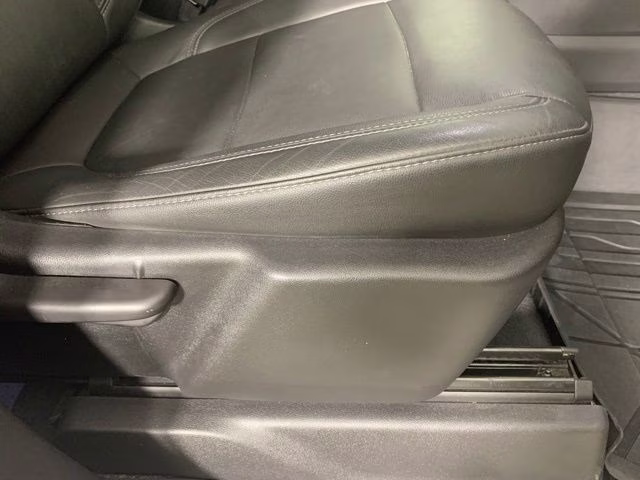 2019 Silver Ice Metallic Chevrolet Silverado 1500 LT Trail Boss 4X4 Truck