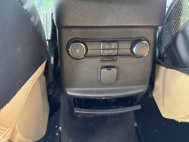 2016 Ingot Silver Metallic Ford Explorer XLT 4X4 SUV