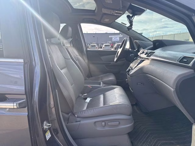 2016 Gray Honda Odyssey EX-L FWD Van