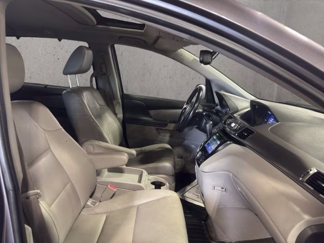 2016 Modern Steel Metallic Honda Odyssey EX-L FWD Van