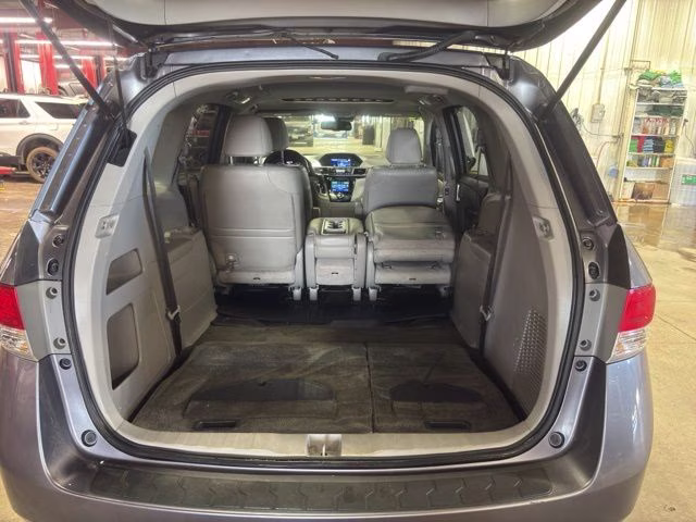 2016 Modern Steel Metallic Honda Odyssey EX-L FWD Van