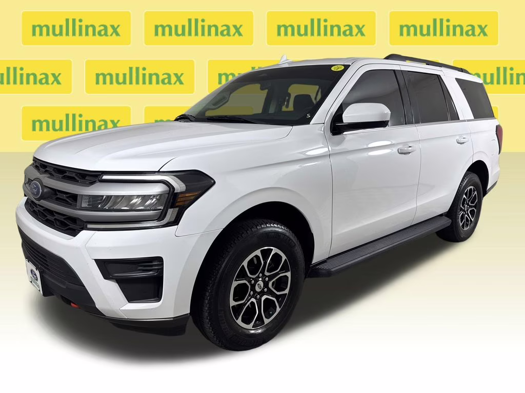 2022 Oxford White Ford Expedition XLT 4X4 SUV