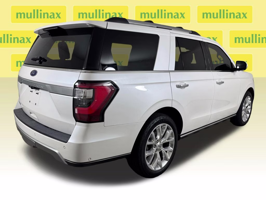 2018 White Platinum Clearcoat Metallic Ford Expedition Limited RWD SUV