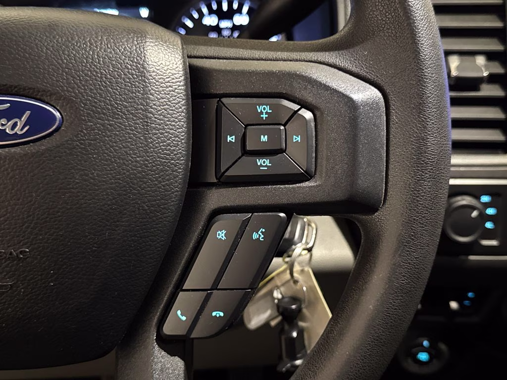 2020 Oxford White Ford Super Duty F-250 SRW XL 4X4 Truck