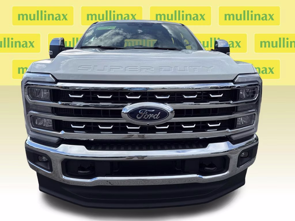2026 Star White Metallic Tri-Coat Ford Super Duty F-250 SRW Lariat 4X4 Truck