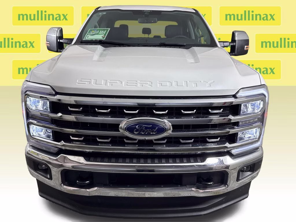 2026 Star White Metallic Tri-Coat Ford Super Duty F-250 SRW Lariat 4X4 Truck