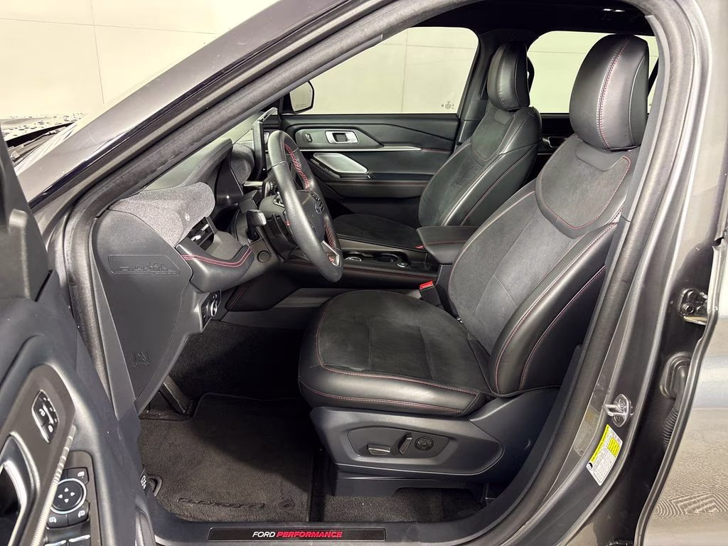 2025 Gray Metallic Ford Explorer ST 4X4 SUV