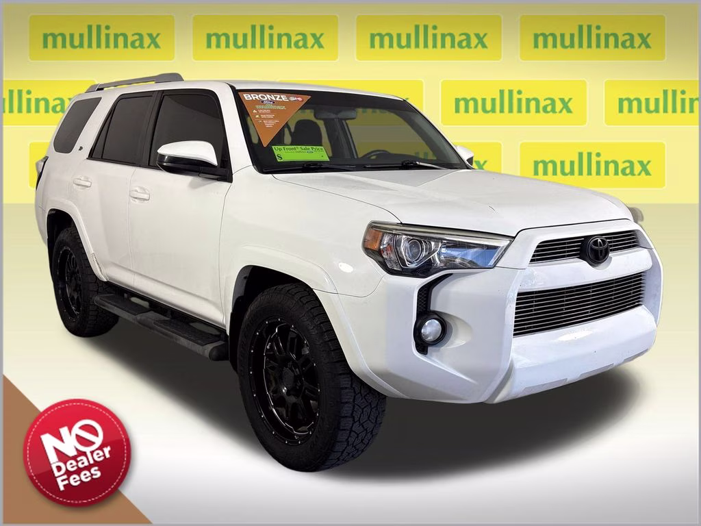 2015 Super White Toyota 4Runner SR5 RWD SUV