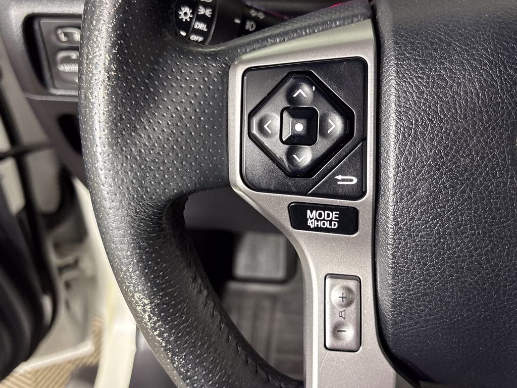 2015 Super White Toyota 4Runner SR5 RWD SUV
