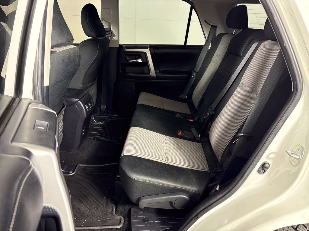 2015 Super White Toyota 4Runner SR5 RWD SUV