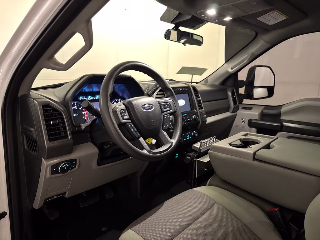 2020 Oxford White Ford Super Duty F-250 SRW XL 4X4 Truck