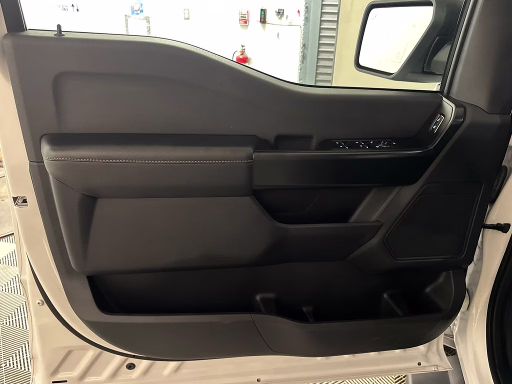2024 Oxford White Ford F-150 STX 4X4 Truck