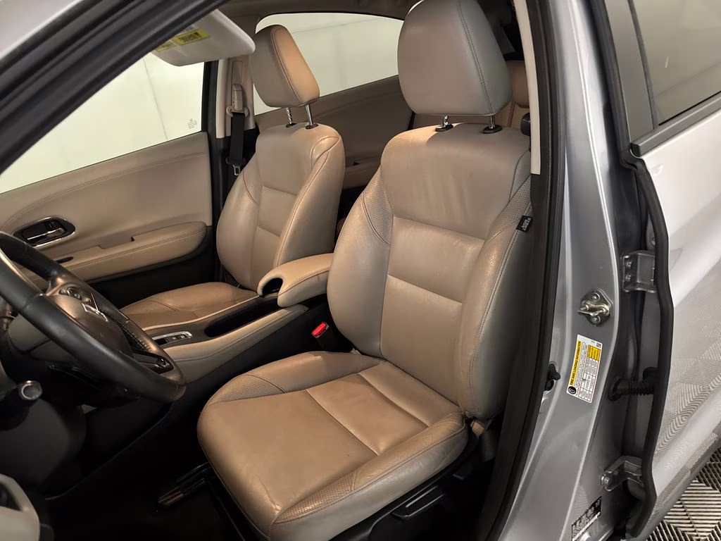 2018 Lunar Silver Metallic Honda HR-V EX-L AWD SUV