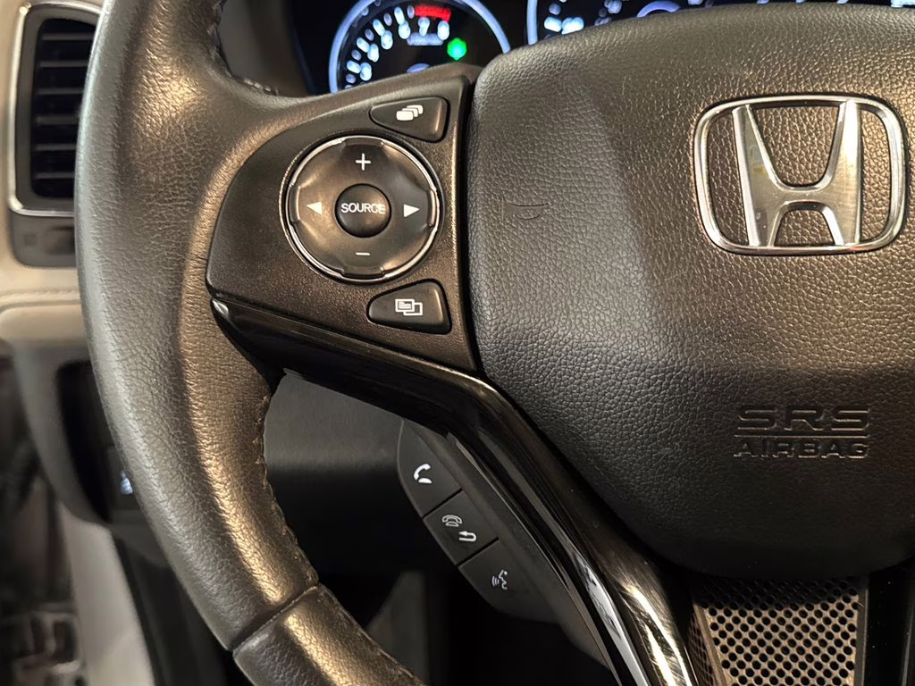 2018 Lunar Silver Metallic Honda HR-V EX-L AWD SUV