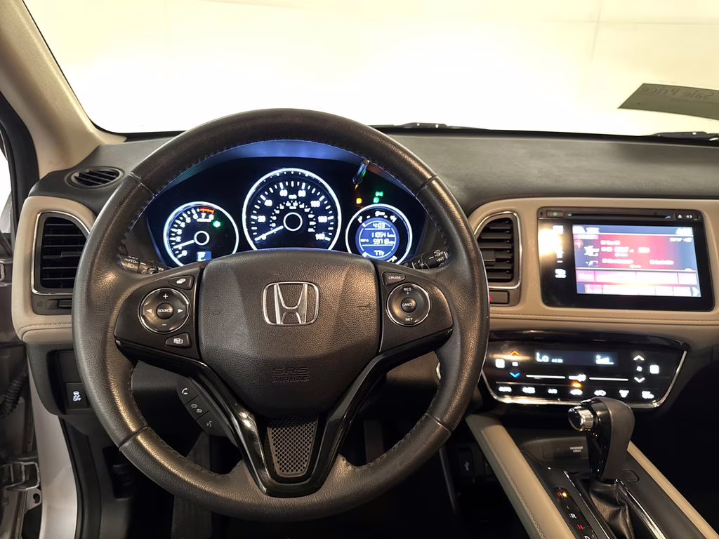 2018 Lunar Silver Metallic Honda HR-V EX-L AWD SUV