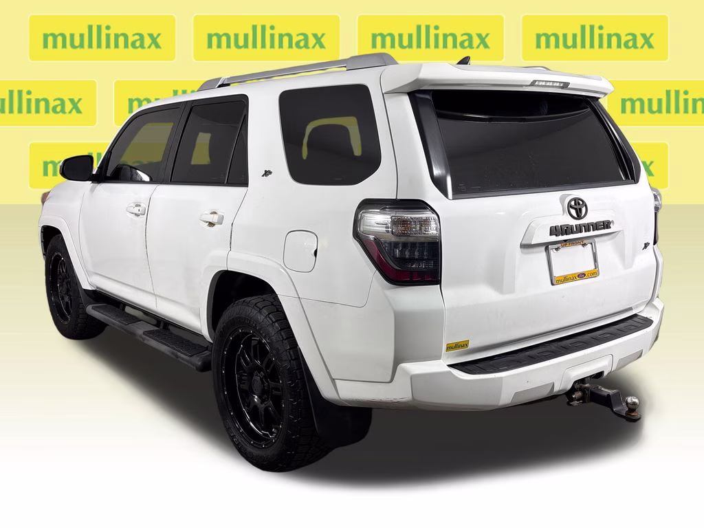 2015 Super White Toyota 4Runner SR5 RWD SUV
