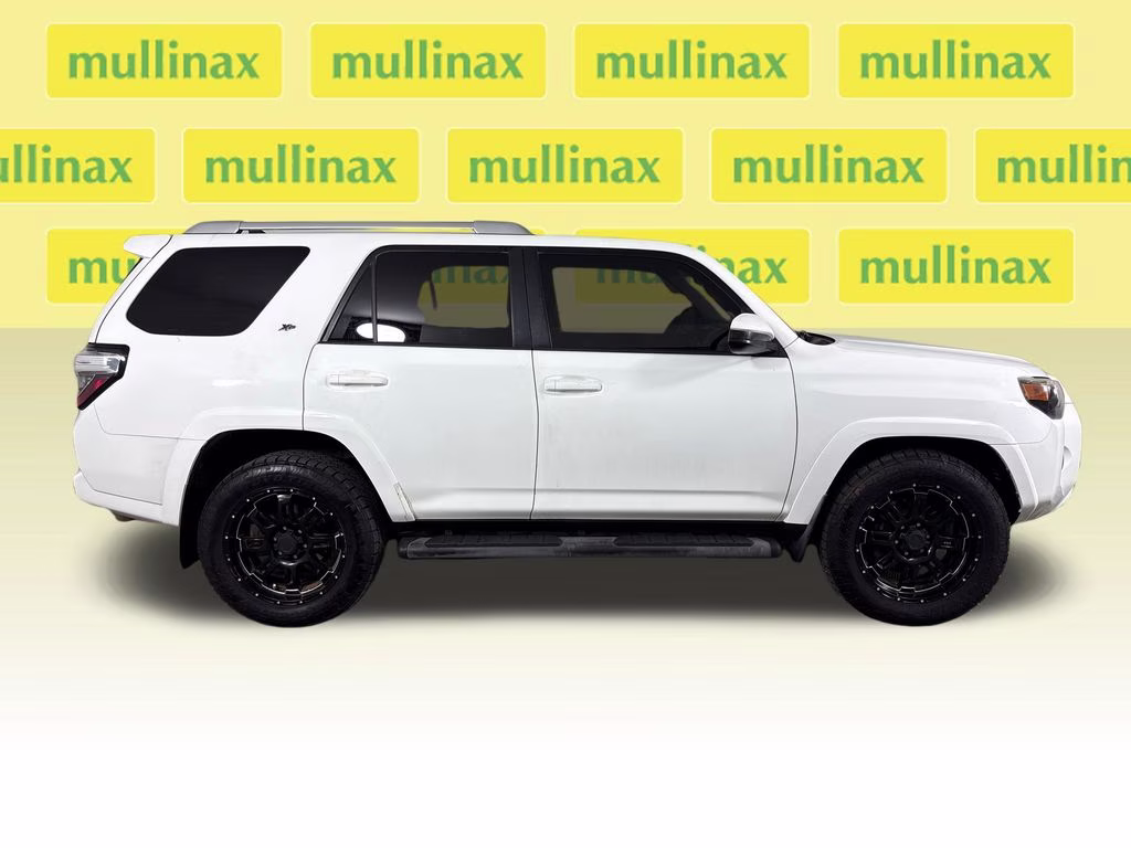 2015 Super White Toyota 4Runner SR5 RWD SUV