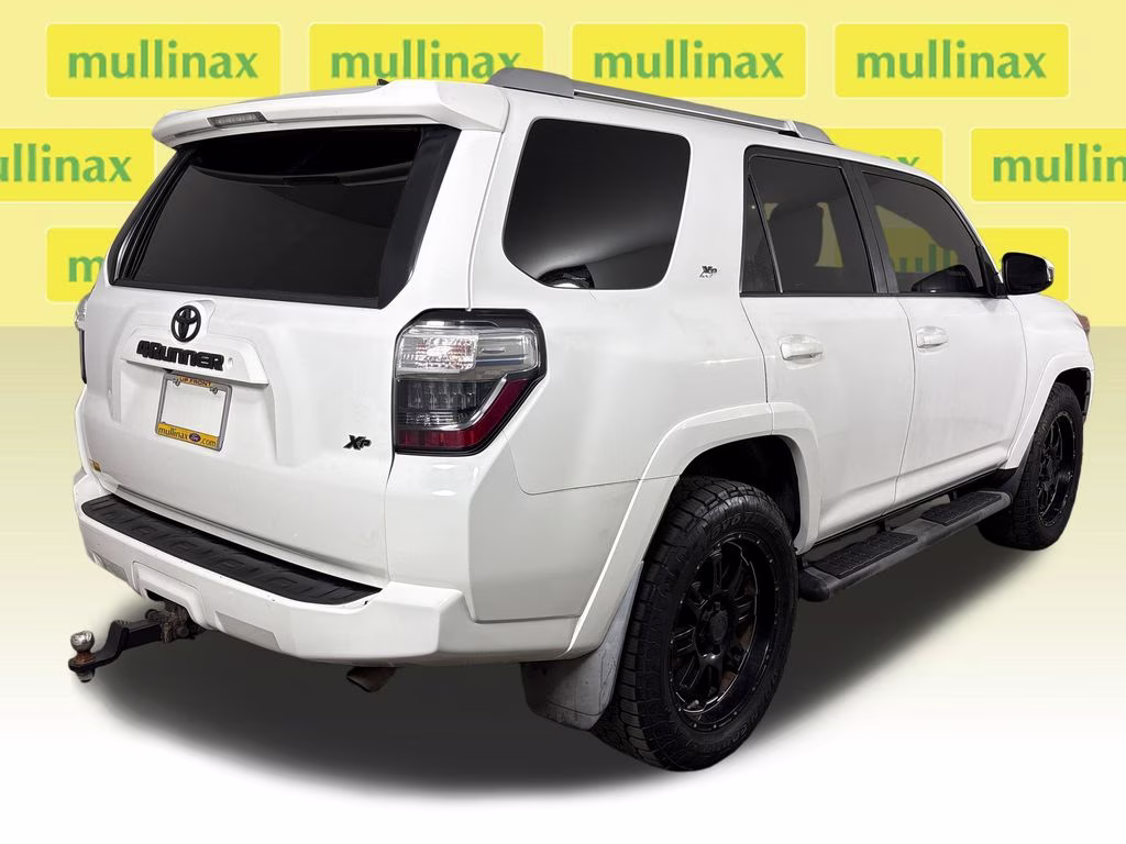 2015 Super White Toyota 4Runner SR5 RWD SUV