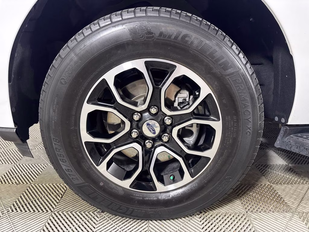 2022 Oxford White Ford Expedition XLT 4X4 SUV