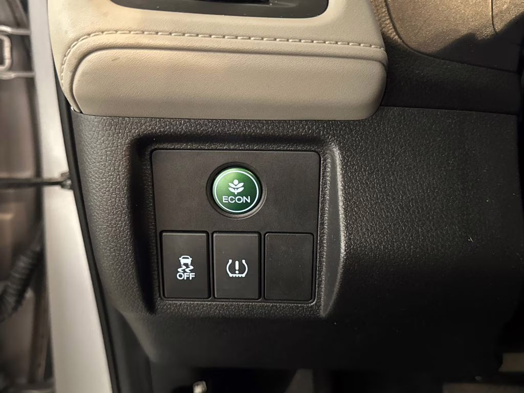 2018 Lunar Silver Metallic Honda HR-V EX-L AWD SUV