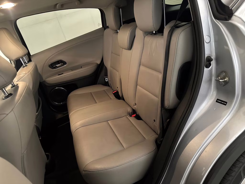 2018 Lunar Silver Metallic Honda HR-V EX-L AWD SUV