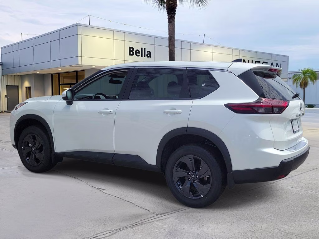 2026 Everest White Pearl Tricoat Nissan Rogue SV FWD SUV