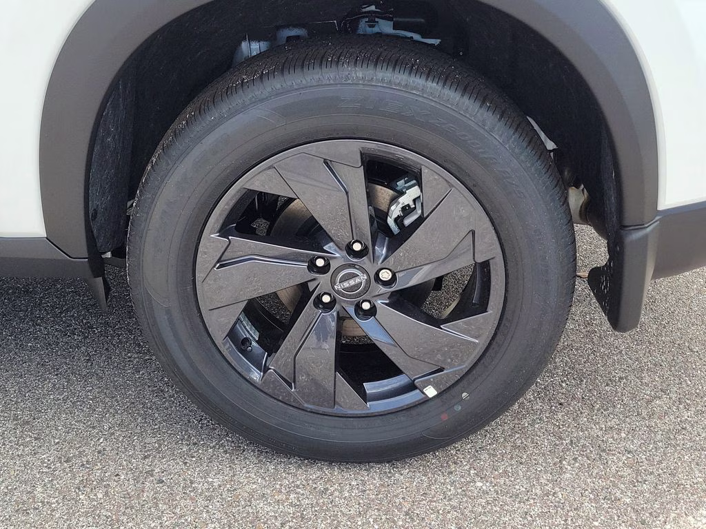 2026 Everest White Pearl Tricoat Nissan Rogue SV FWD SUV