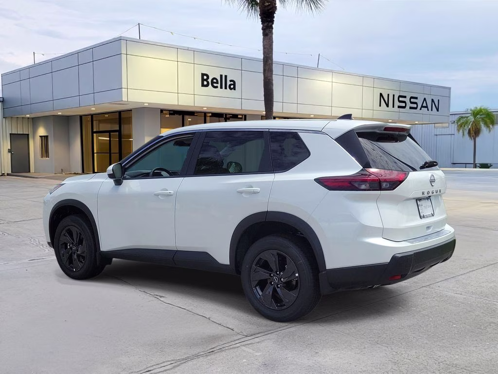 2026 Everest White Pearl Tricoat Nissan Rogue SV FWD SUV