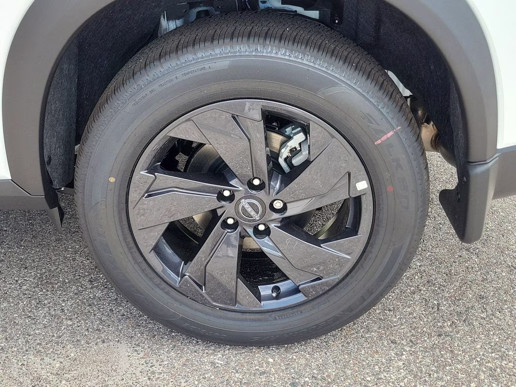 2026 Everest White Pearl Tricoat Nissan Rogue SV FWD SUV