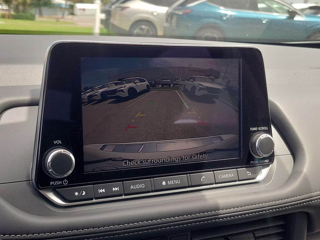 2026 Everest White Pearl Tricoat Nissan Rogue SV FWD SUV