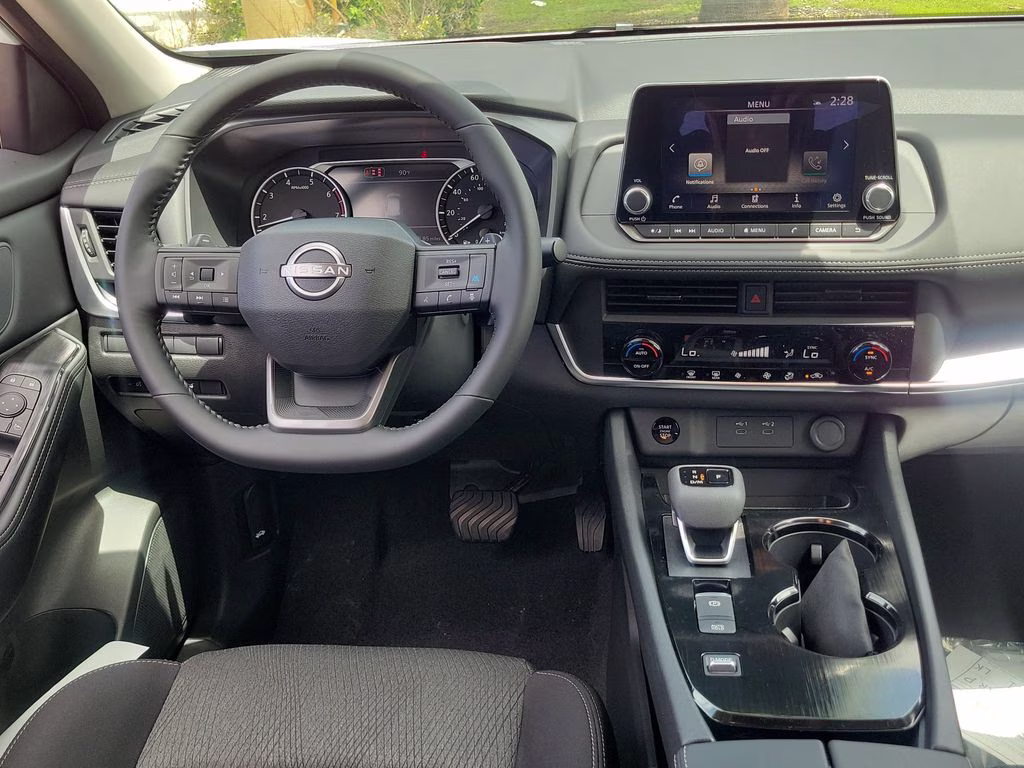 2026 Everest White Pearl Tricoat Nissan Rogue SV FWD SUV
