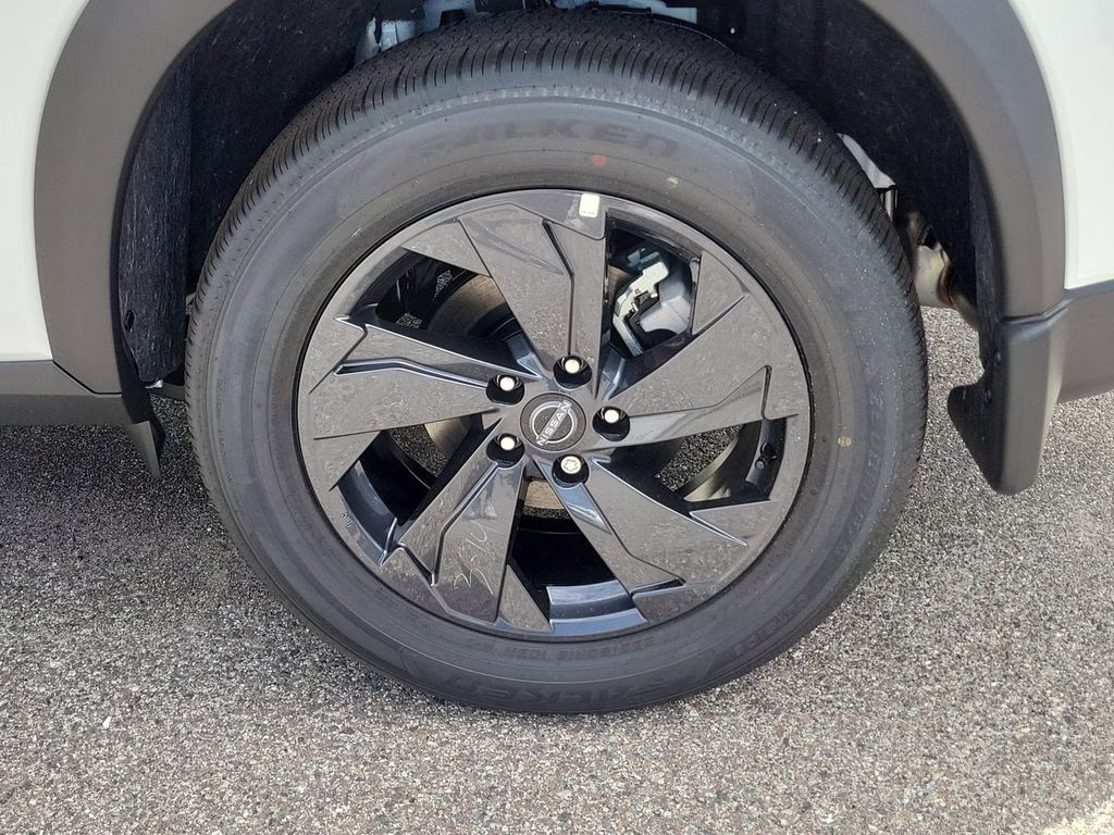 2026 Everest White Pearl Tricoat Nissan Rogue SV FWD SUV