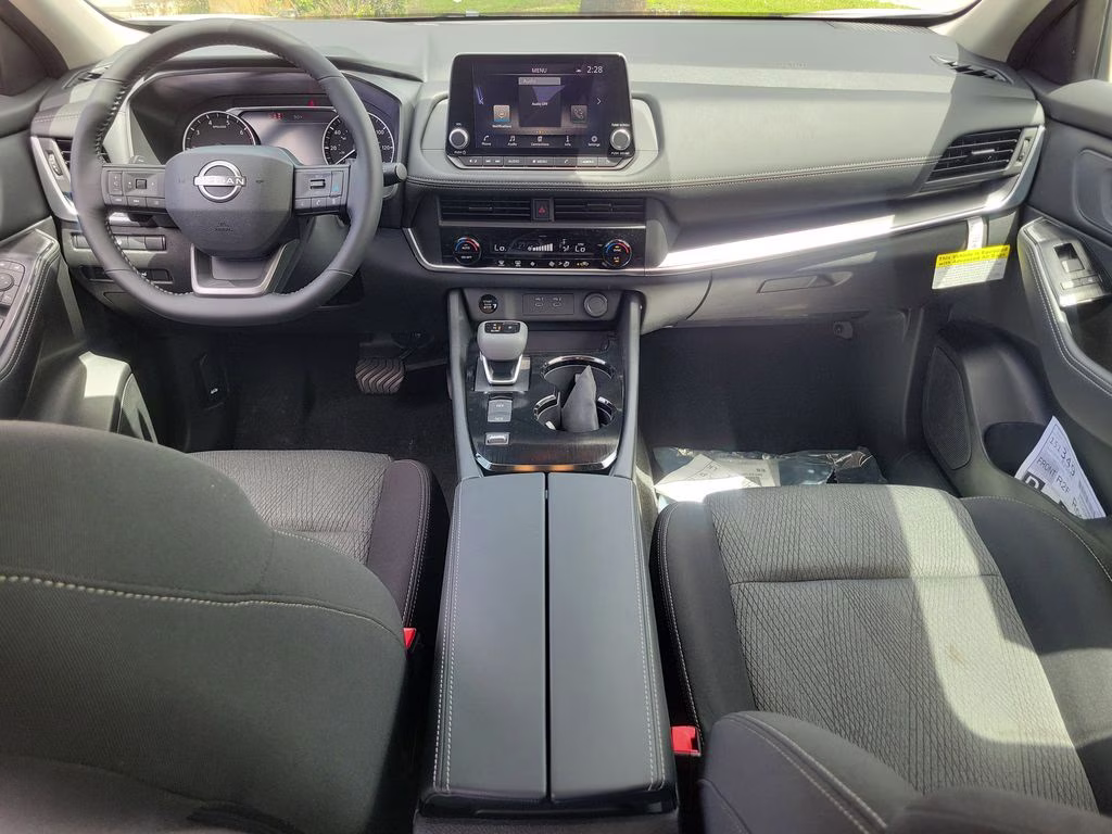 2026 Everest White Pearl Tricoat Nissan Rogue SV FWD SUV