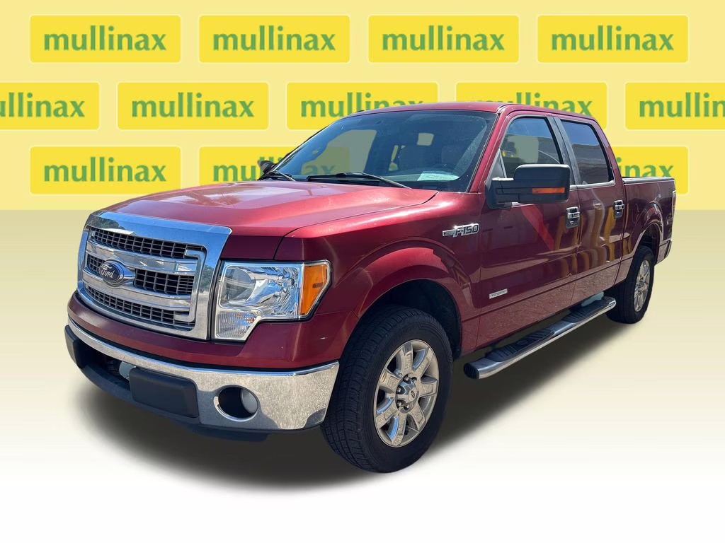 2013 Ruby Red Metallic Tinted Clearcoat Ford F-150 XLT RWD Truck