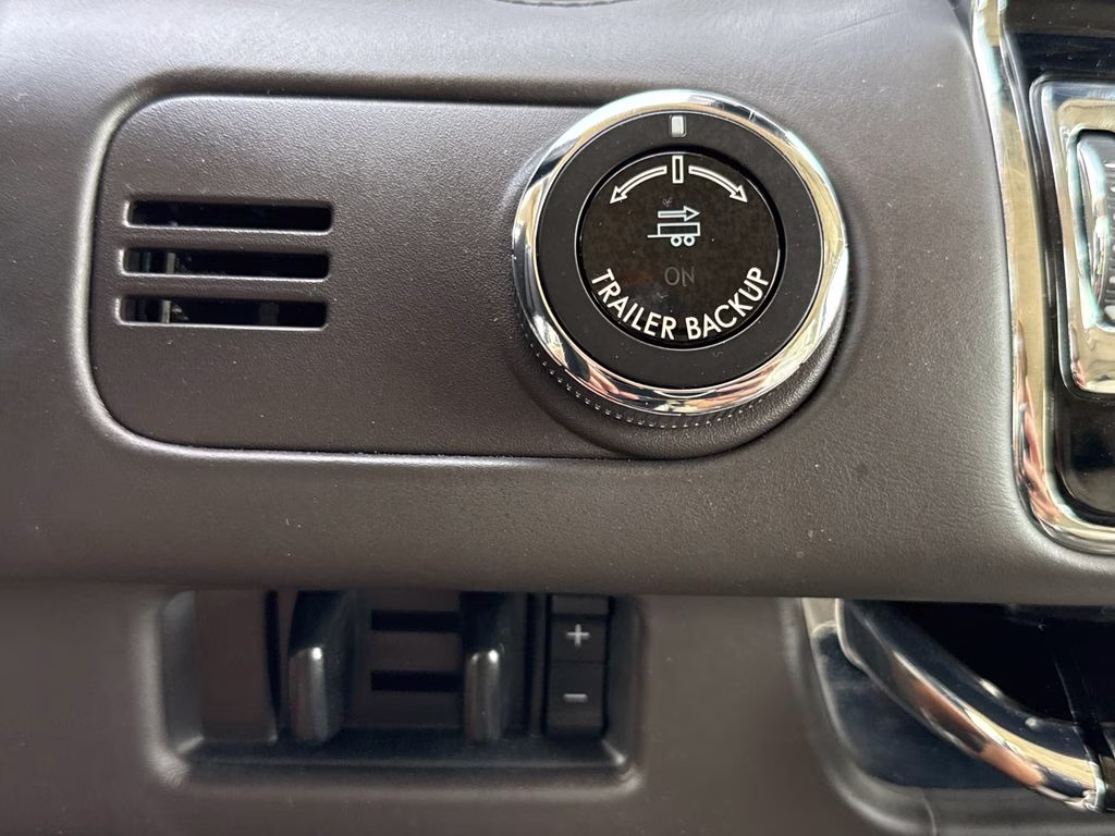 2020 Infinite Black Lincoln Navigator L Black Label 4X4 SUV