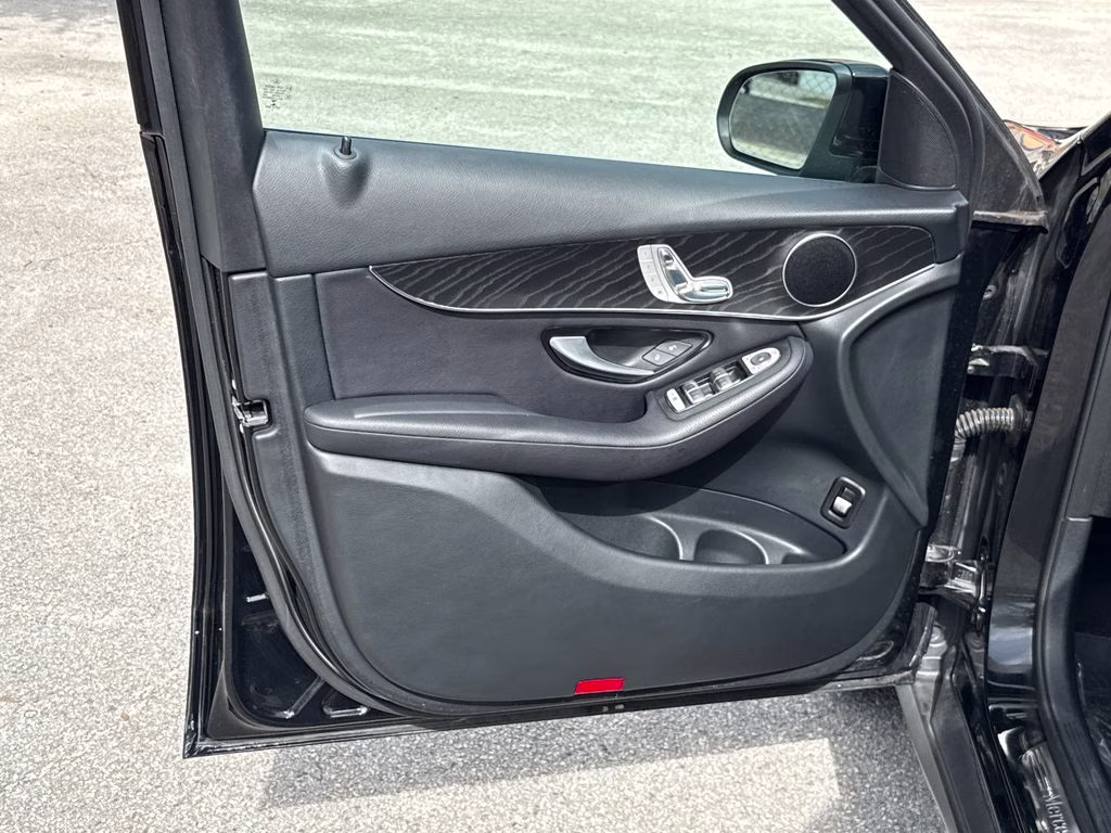 2018 Black Mercedes-Benz GLC GLC 300 RWD SUV