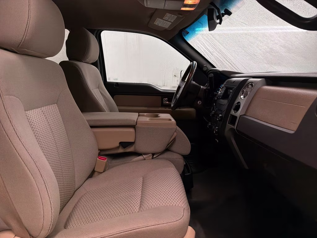 2013 Ruby Red Metallic Tinted Clearcoat Ford F-150 XLT RWD Truck