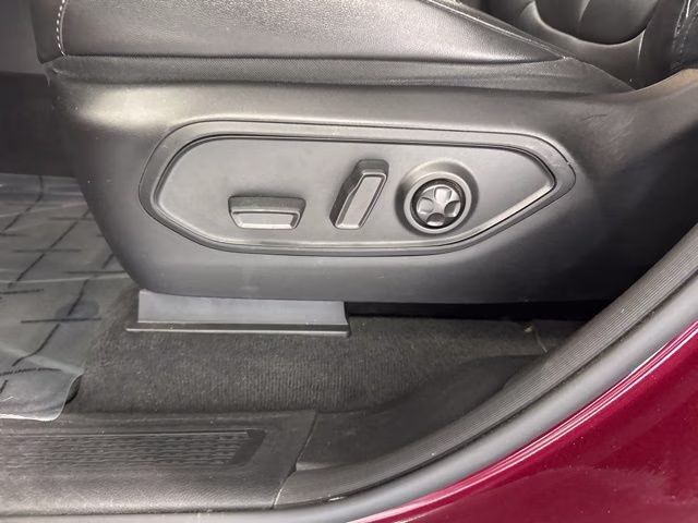 2023 Velvet Red Pearlcoat Jeep Grand Cherokee Limited 4X4 SUV