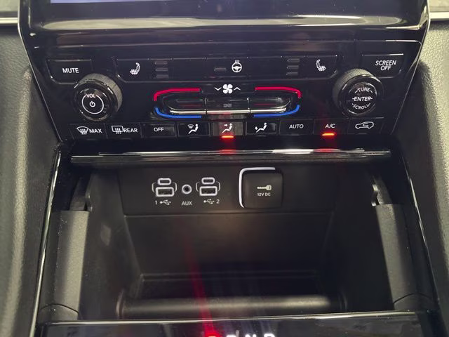2023 Velvet Red Pearlcoat Jeep Grand Cherokee Limited 4X4 SUV