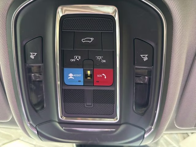 2023 Velvet Red Pearlcoat Jeep Grand Cherokee Limited 4X4 SUV