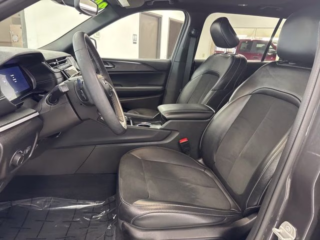2024 Baltic Gray Metallic Clearcoat Jeep Grand Cherokee L Altitude X 4X4 SUV