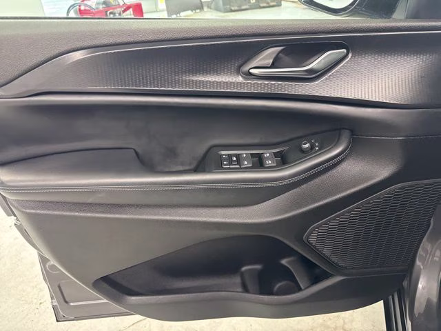 2024 Baltic Gray Metallic Clearcoat Jeep Grand Cherokee L Altitude X 4X4 SUV